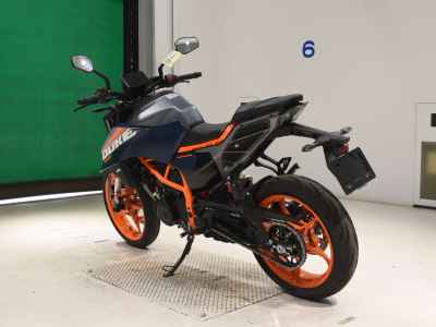 KTM 390 Duke 2024