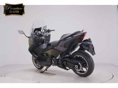 Yamaha TMAX 560 2026