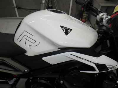 Triumph Street Triple 765 R 2026