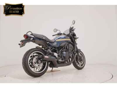 Kawasaki Z900RS 2021