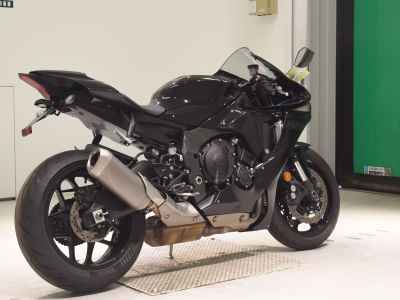 Yamaha YZF-R1 2021
