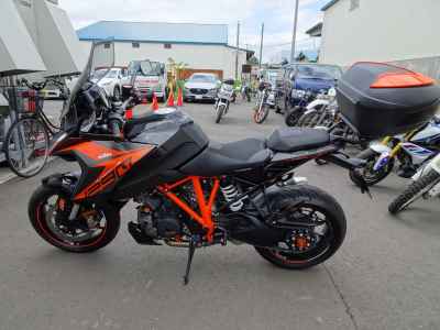 KTM 1290 Super Duke GT 2020