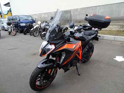 KTM 1290 Super Duke GT 2020
