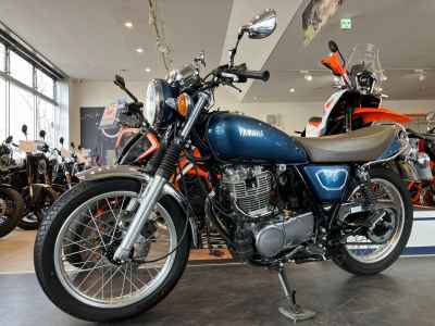 Yamaha SR400 2019