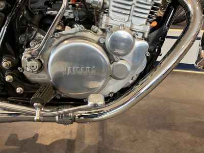 Yamaha SR400 2021