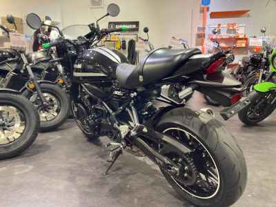 Kawasaki Z900RS Cafe 2021
