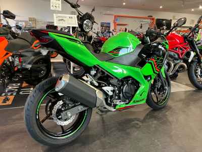 Kawasaki Ninja 400 2023