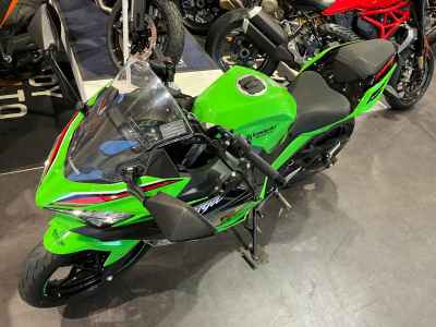 Kawasaki Ninja 400 2023