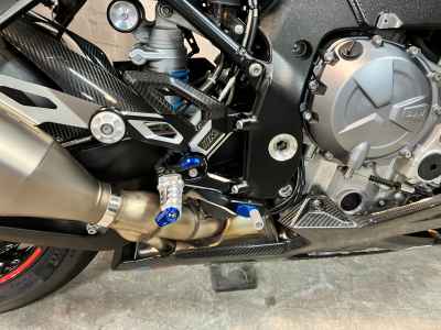 BMW M1000R 2023