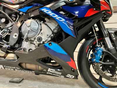 BMW M1000R 2023