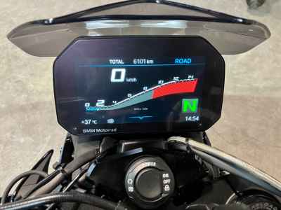 BMW M1000R 2023