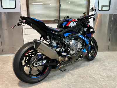 BMW M1000R 2023