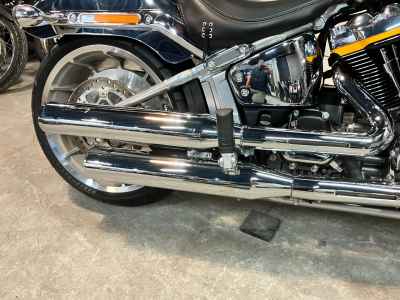 Harley-Davidson FLSTFI 2025