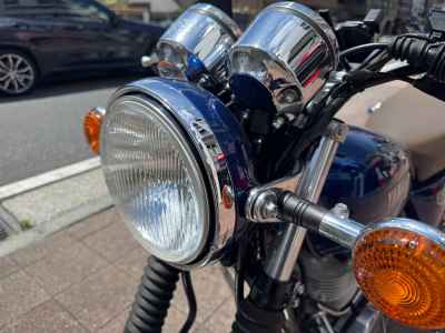 Yamaha SR400 2021