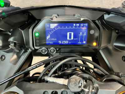 Yamaha YZF-R3 2025