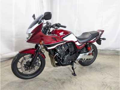 Honda CB400 Super Boldor 2022