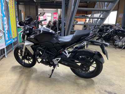 Honda CB250R 2018