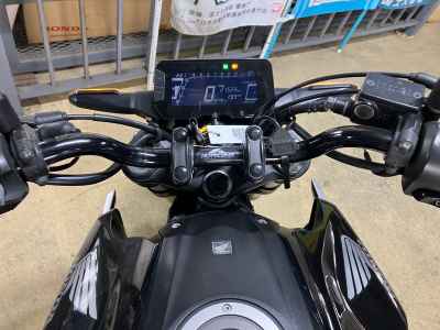 Honda CB250R 2018