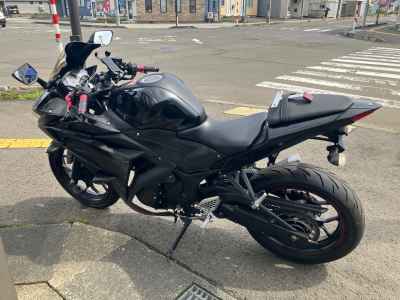 Yamaha YZF-R25 2015