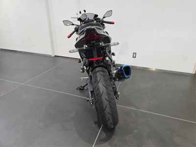 Kawasaki Ninja ZX-4RR 2025