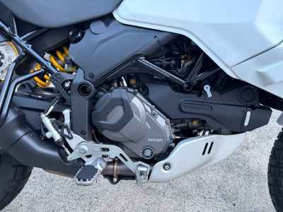 Ducati DesertX 2024