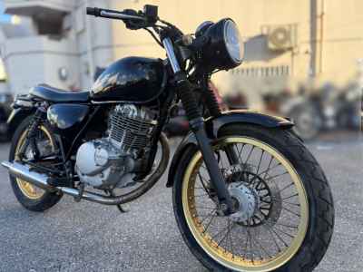Suzuki ST250E