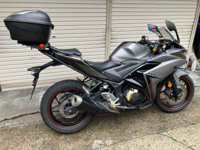 Yamaha YZF-R25 2016