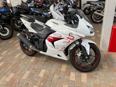 Kawasaki Ninja 250R 2011