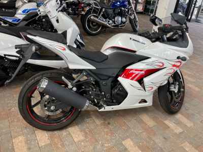Kawasaki Ninja 250R 2011