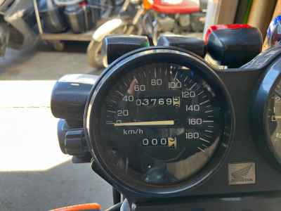 Honda CB400SFV