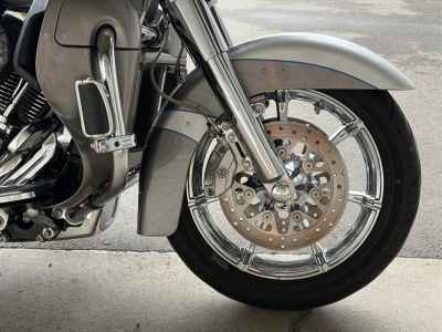 Harley-Davidson FLTRUSE CVO 2016