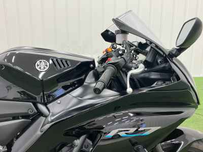 Yamaha YZF-R7 2025
