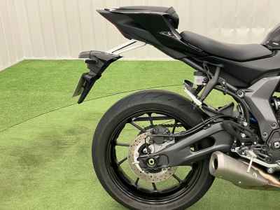 Yamaha YZF-R7 2025