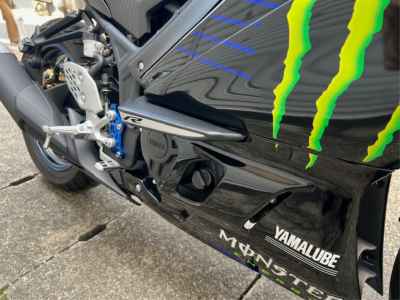 Yamaha YZF-R25MOTOGPED