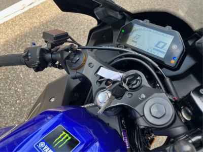 Yamaha YZF-R25MOTOGPED