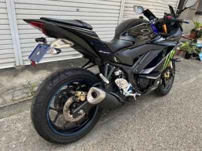 Yamaha YZF-R25MOTOGPED