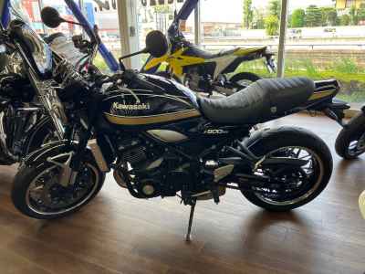 Kawasaki Z900RS 2023