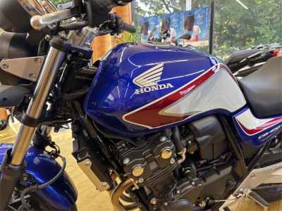 Honda CB400SF 2022