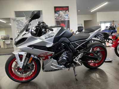 Suzuki GSX-8R 2024