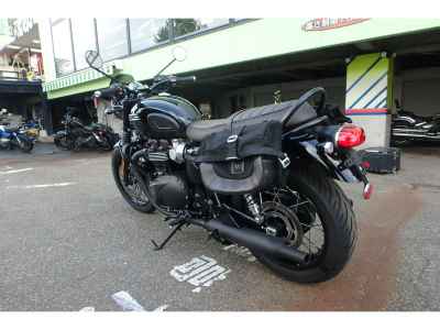 Triumph Bonneville T120B 2023