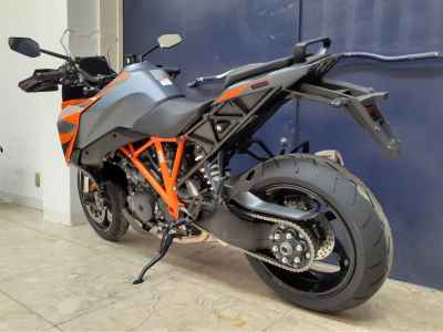 KTM 1290 Super Duke GT 2023