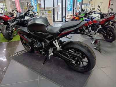 Honda CBR650R E-Clutch 2024