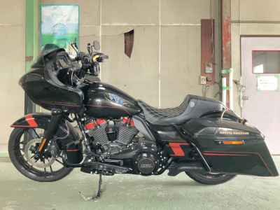 Harley-Davidson Road Glide FLTRXSE1923 CVO 2017