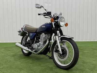 Yamaha SR400 2021