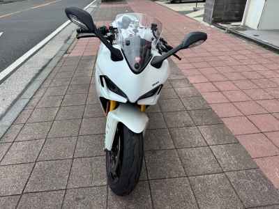 Ducati Supersport 950 S 2023
