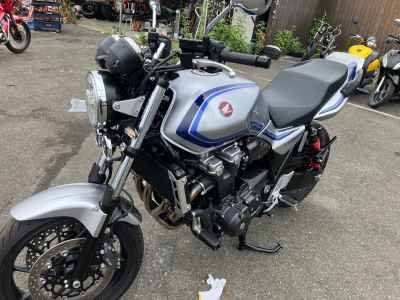 Honda CB1300SF 2024