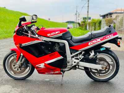 Suzuki GSX-R1100