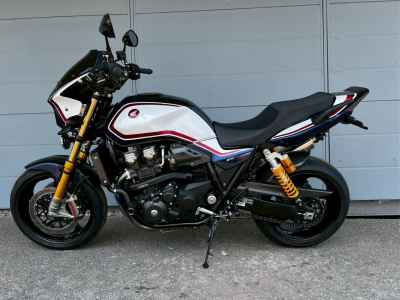 Honda CB1300 Super Boldor 2024