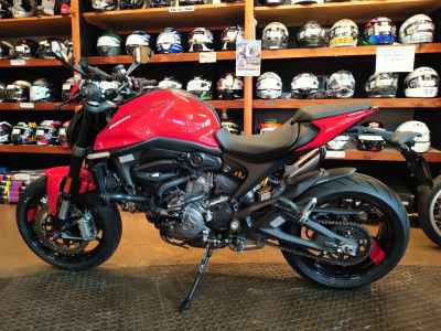 Ducati Monster 937+ 2023