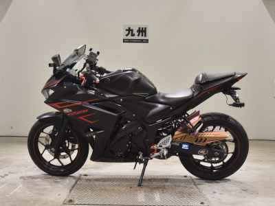 Yamaha YZF-R25